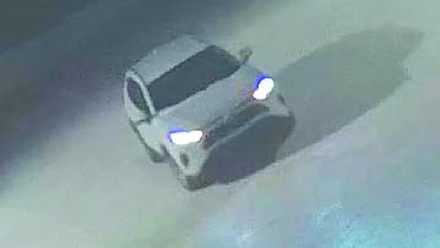 WhiteVehicle2-VéhiculeBlanc2-CMYK